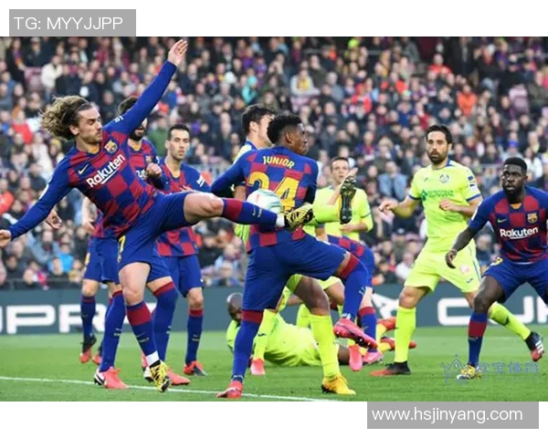 罗纳尔迪尼奥的足球之道将比赛升华为无与伦比的艺术之美